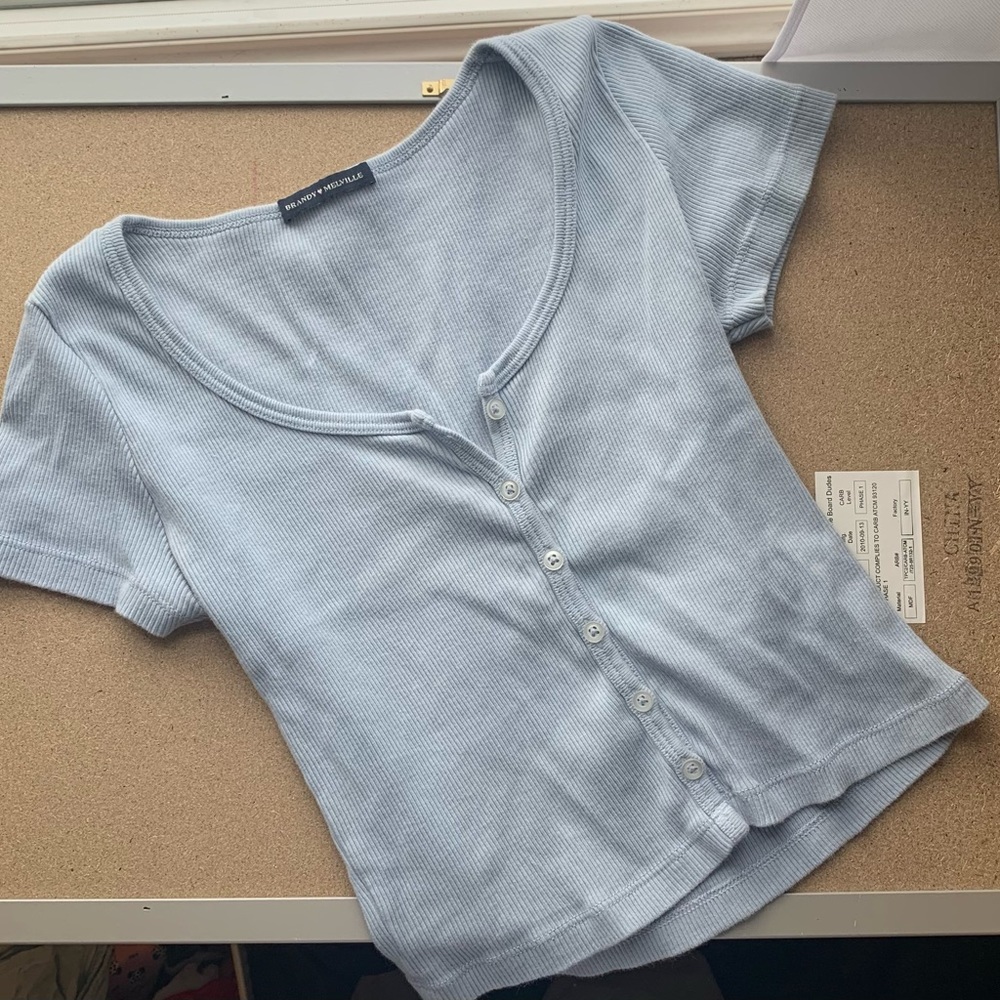 Brandy Melville Zelly Button Up Top